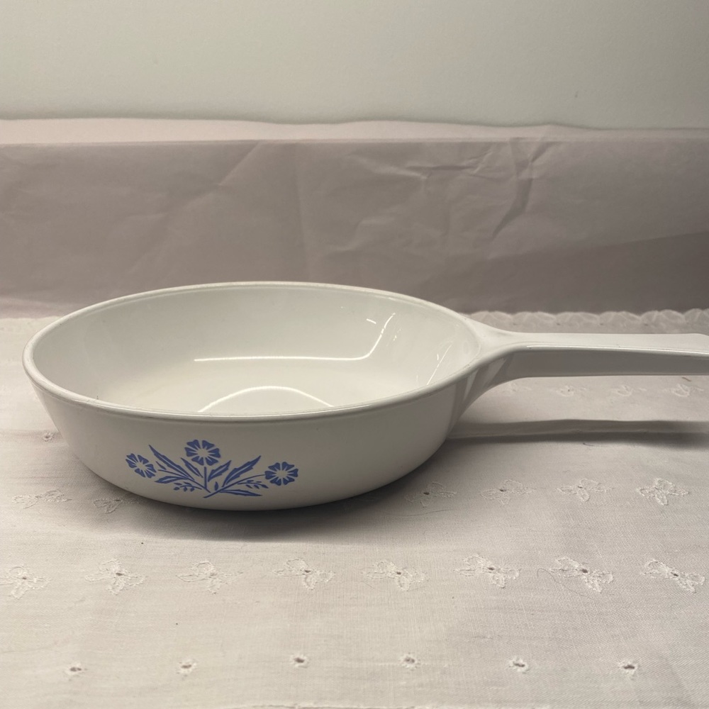 Vintage Corning Ware Skillet Pan. Blue Cornflower Design. 6.5”